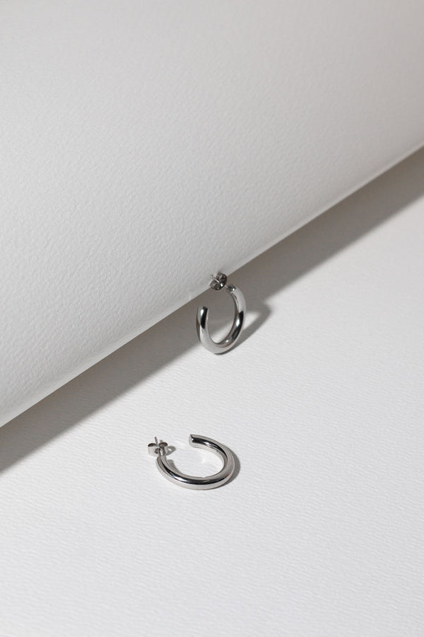 Minimalist Hoop Earrings - Silver