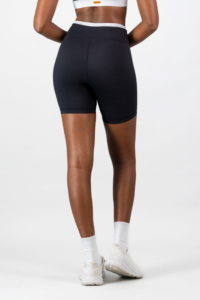 Soleil Short - Black & White